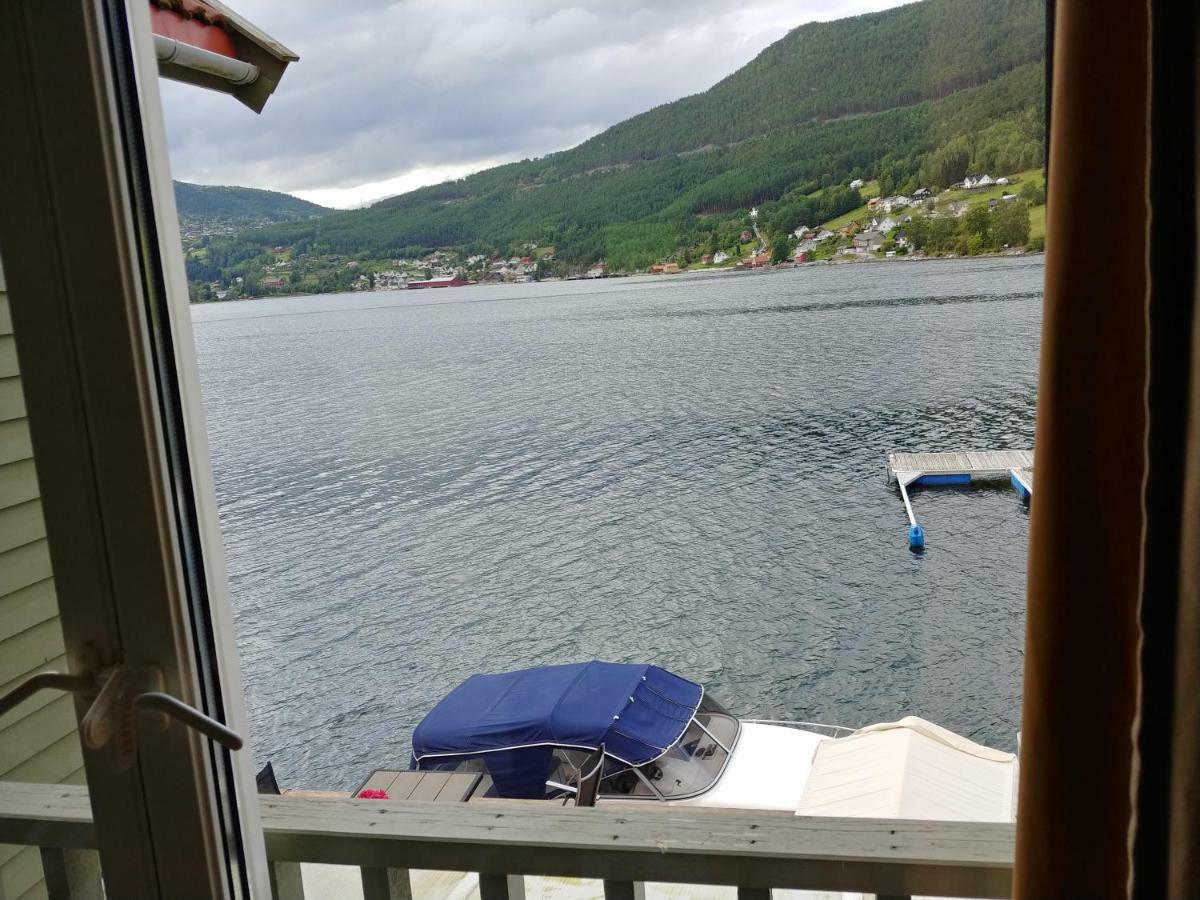 Nedre Amla Fjord Apartment Kaupanger Exterior foto